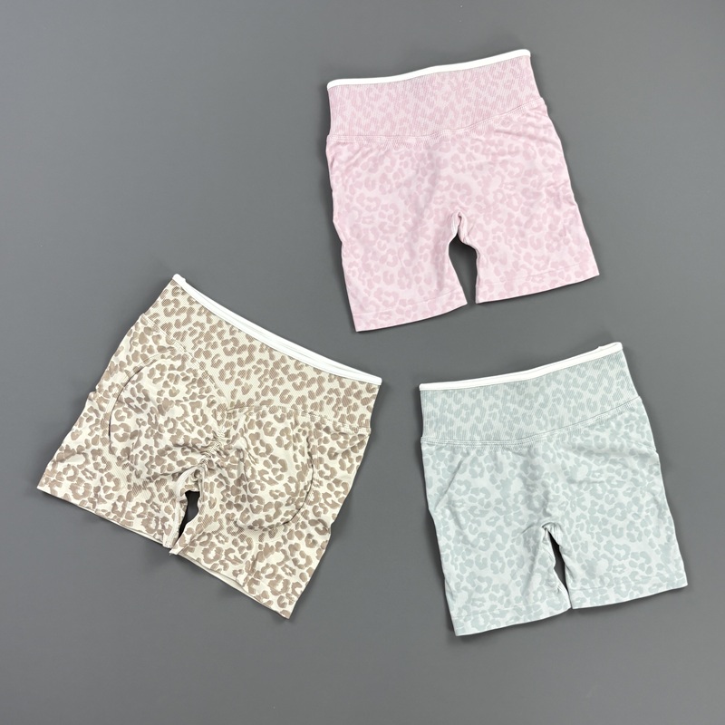 HISTELLO ジムショーツ レオパード柄 レディース シ - Pilates Yoga Leggings のレビューと価格