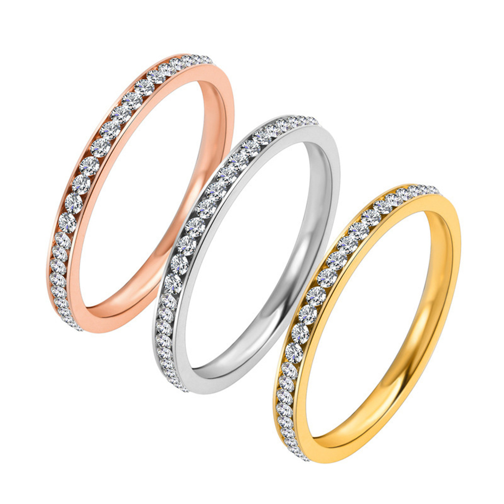 2 ミリメートルアイスアウトキュービックジルコニアリング女性 - Pilates Ring Magic のレビューと価格